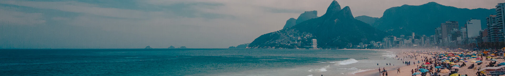 A beach by the mountaints